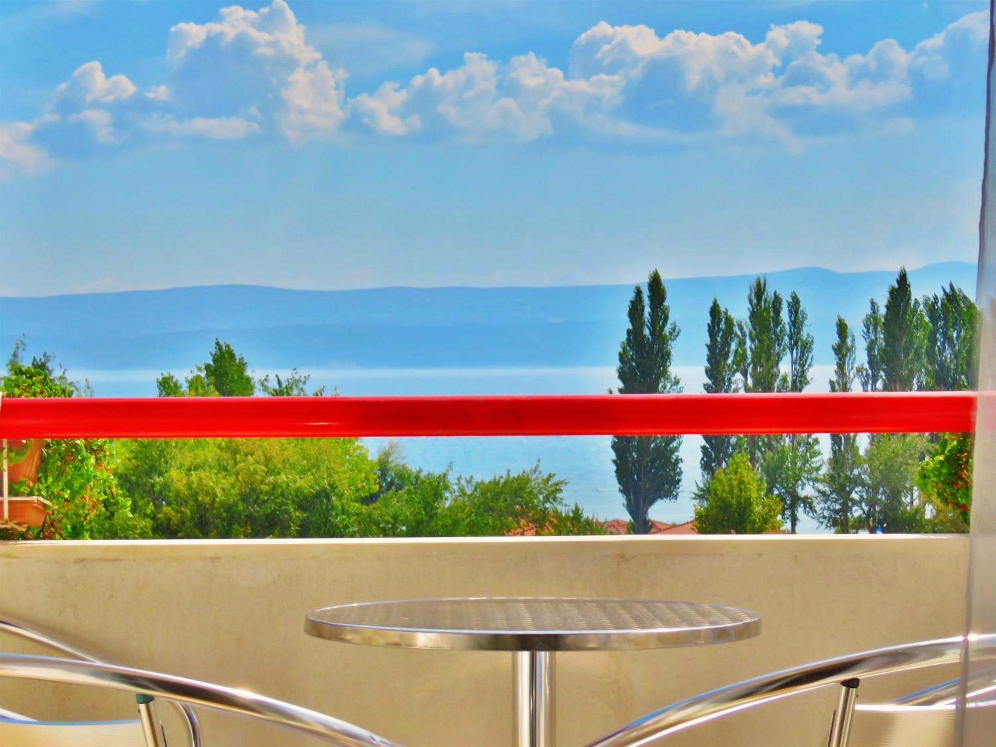 Apartments Zvone Omiš Quarto foto